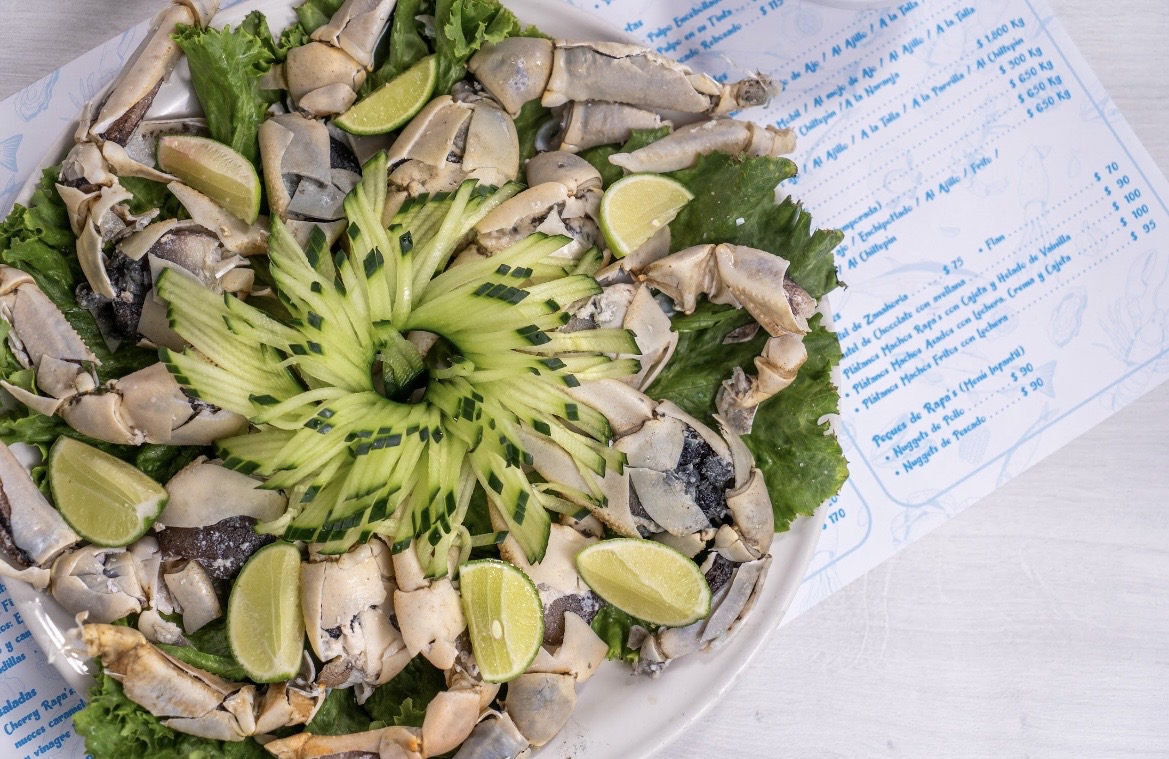 Manitas de jaiba con pepino y limón